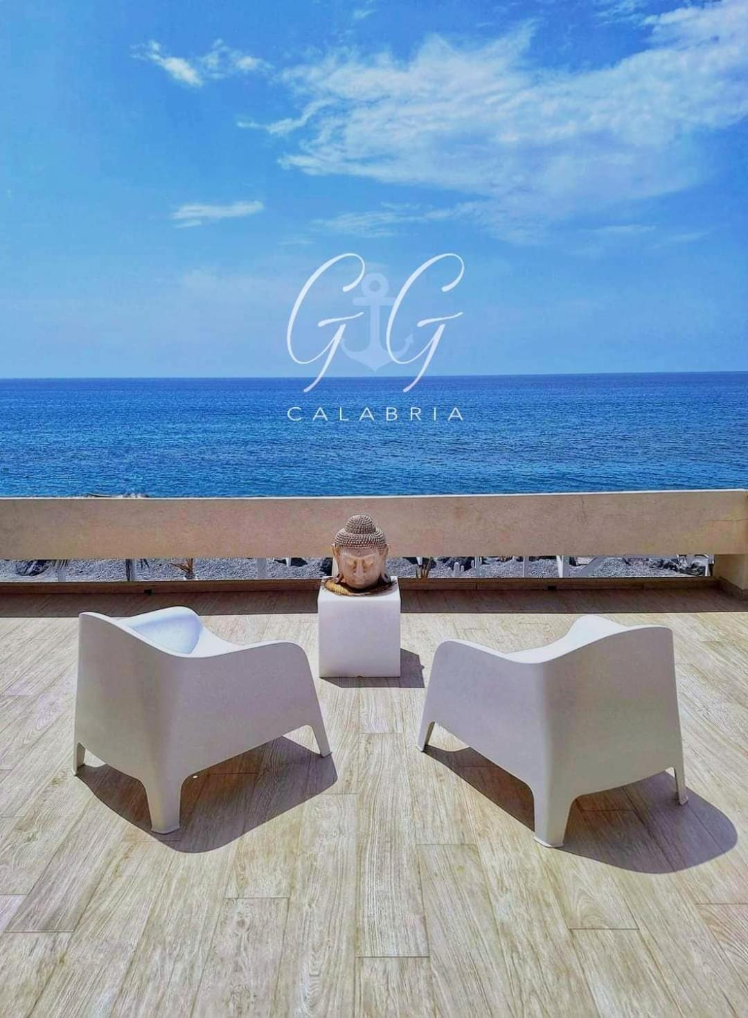Villa G&G Calabria 캄포라산지오바니 외부 사진
